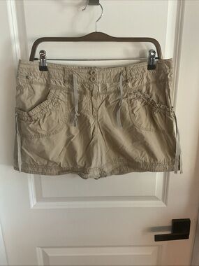 Outback Red - Tan Cargo Drawstring Shorts with Ruffle Pockets - Ladies Size 12